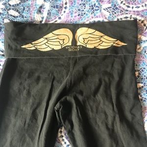 VS yoga pants